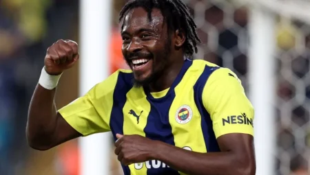 Osayi Samuel’den Fenerbahçe açıklaması: ‘Yeni sözleşme teklif ettiler’